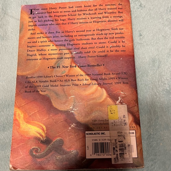 Harry Potter and The Chamber of Secrets Book - Picture 2 of 3